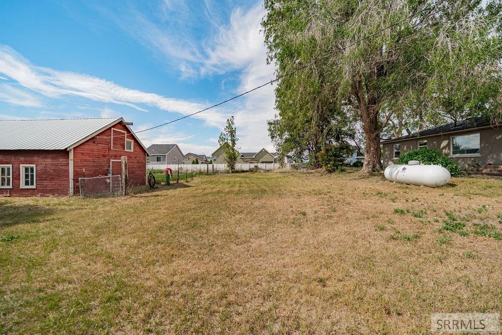 675 N 2880 E Property Photo 27
