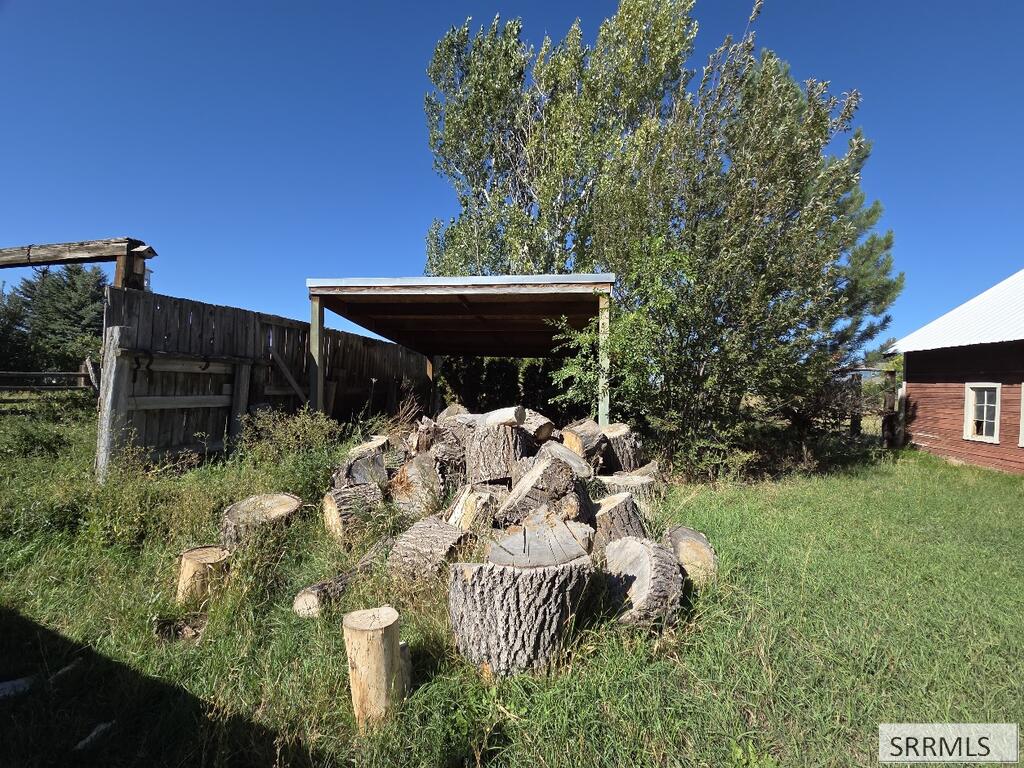 675 N 2880 E Property Photo 29