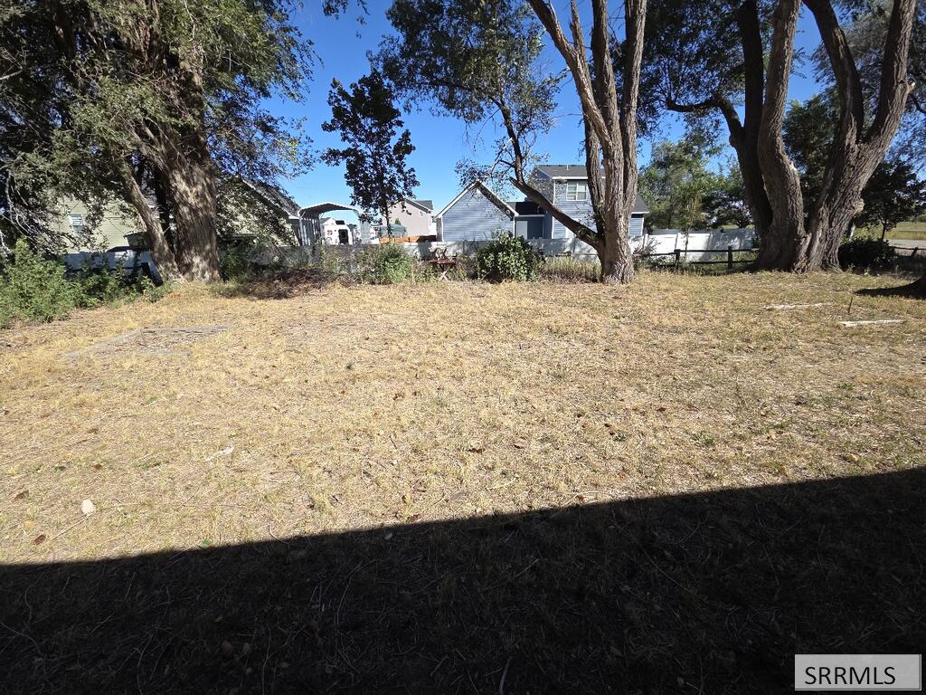 675 N 2880 E Property Photo 32