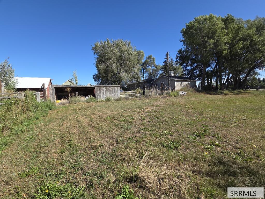 675 N 2880 E Property Photo 33