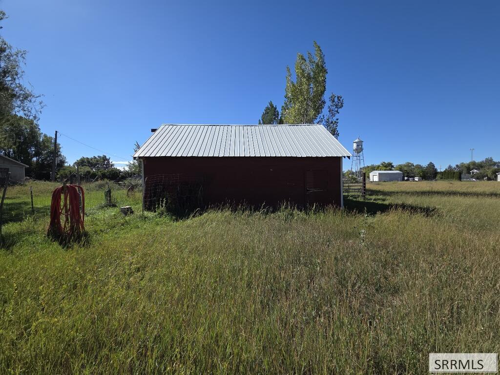 675 N 2880 E Property Photo 35