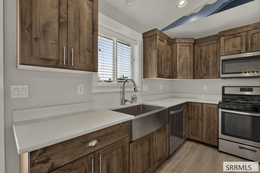 182 N 3978 E Property Photo 9
