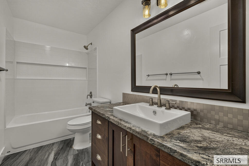 182 N 3978 E Property Photo 30
