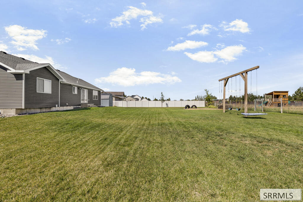 182 N 3978 E Property Photo 44