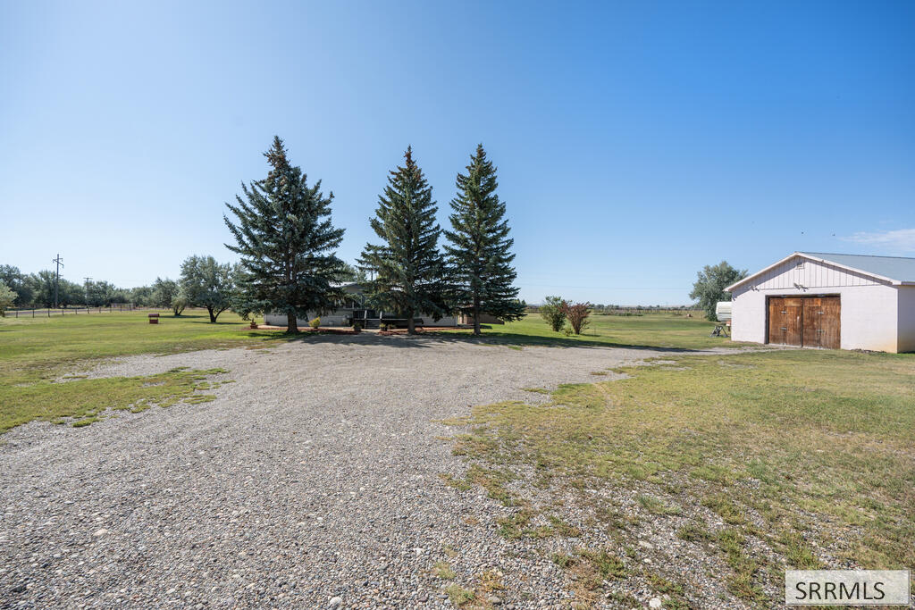 2964 E 650 N Property Photo 2