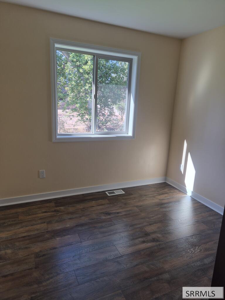 1069 Harris Loop Property Photo 17