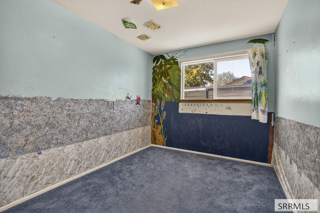 831 Connie Drive Property Photo 16