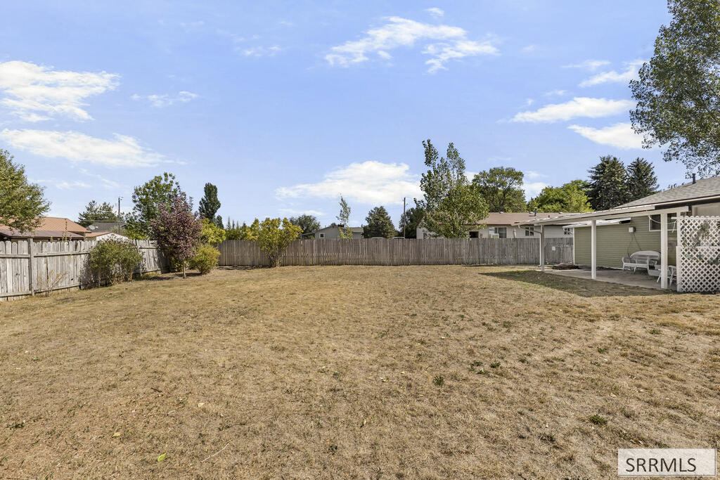 831 Connie Drive Property Photo 27