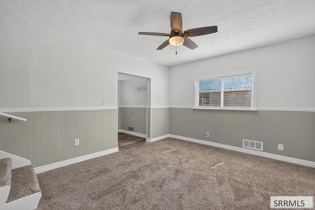 1005 S 4th Avenue Property Photo 7