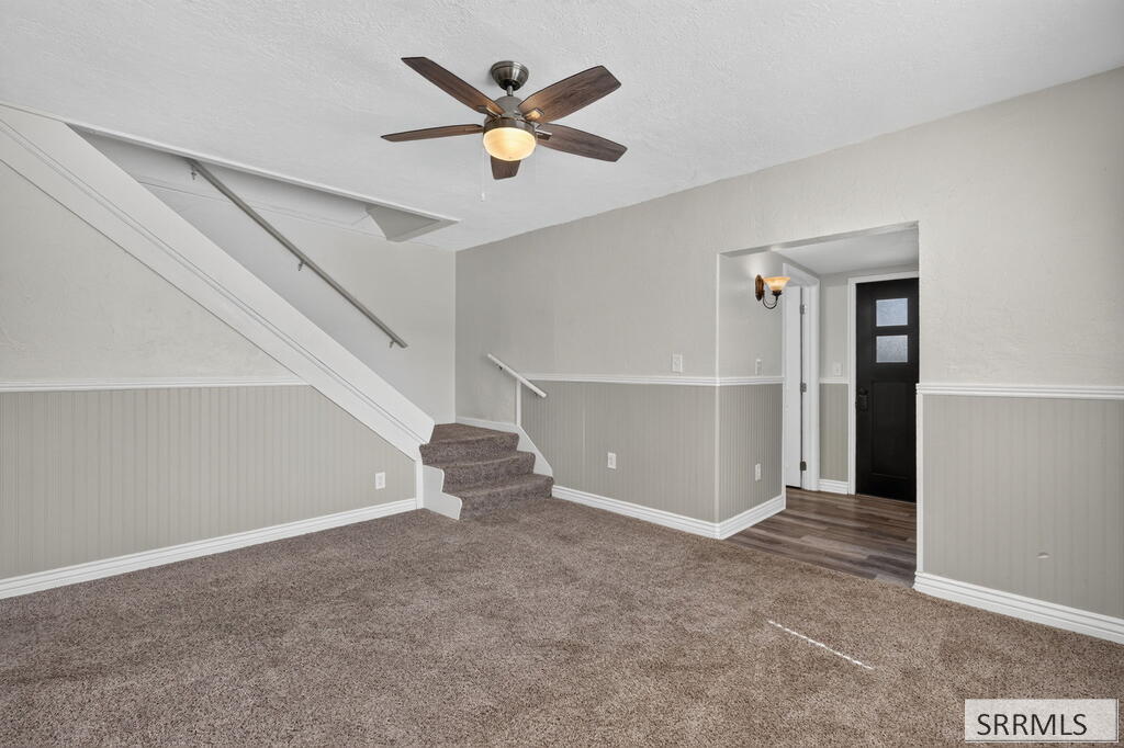 1005 S 4th Avenue Property Photo 8