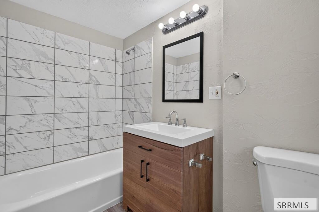 1005 S 4th Avenue Property Photo 24