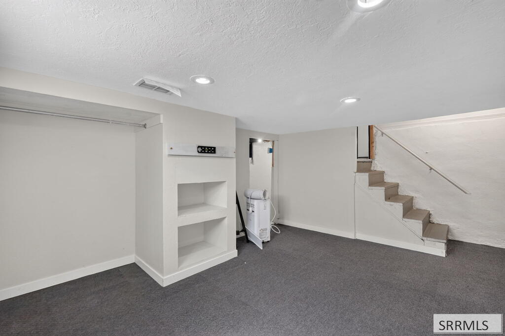1005 S 4th Avenue Property Photo 25