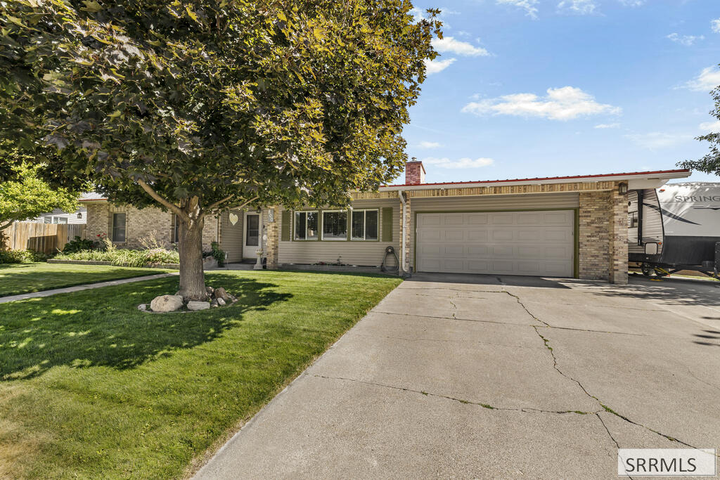 800 Hansen Avenue Property Photo 3