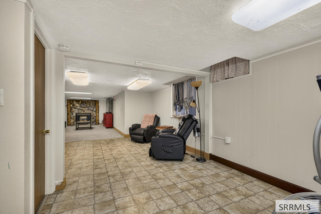 800 Hansen Avenue Property Photo 23
