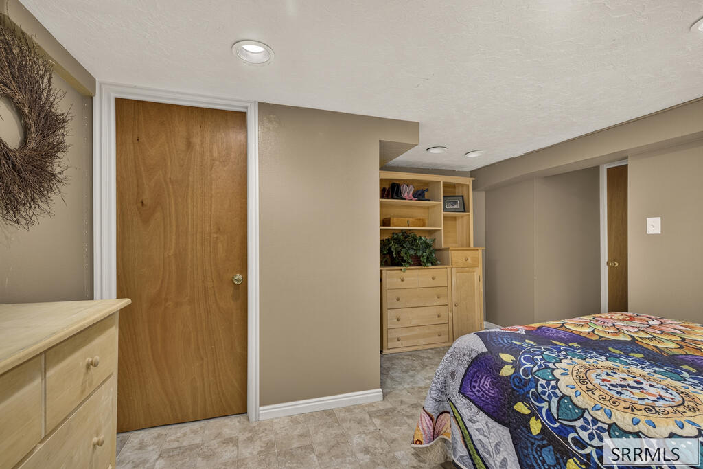 800 Hansen Avenue Property Photo 29