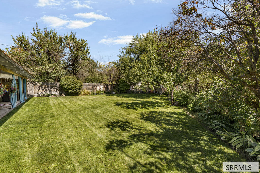 800 Hansen Avenue Property Photo 37