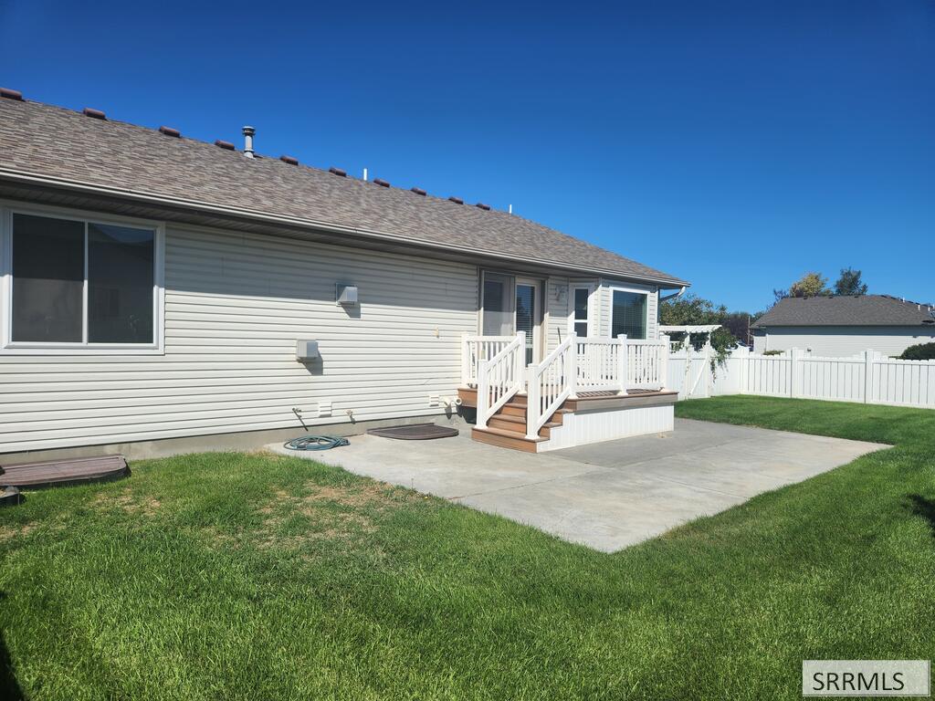 3557 Stonegate Drive Property Photo 3