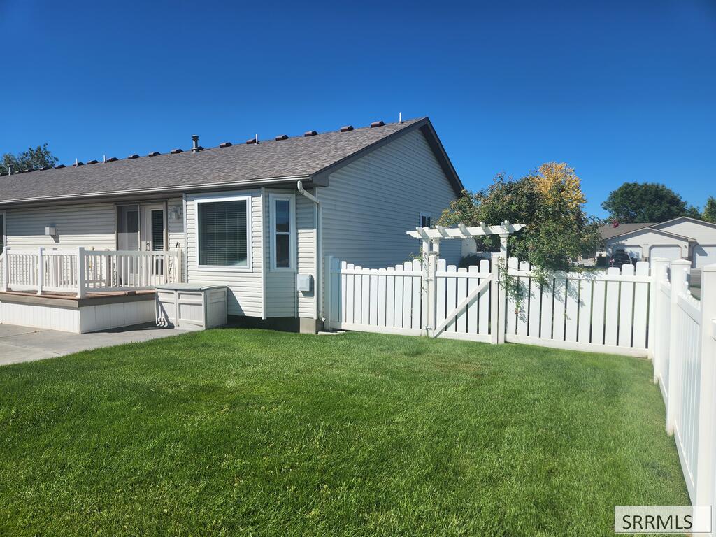 3557 Stonegate Drive Property Photo 4