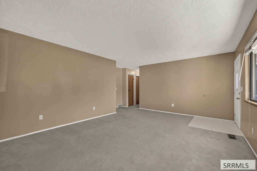 1971 E Alturas Circle Property Photo 6