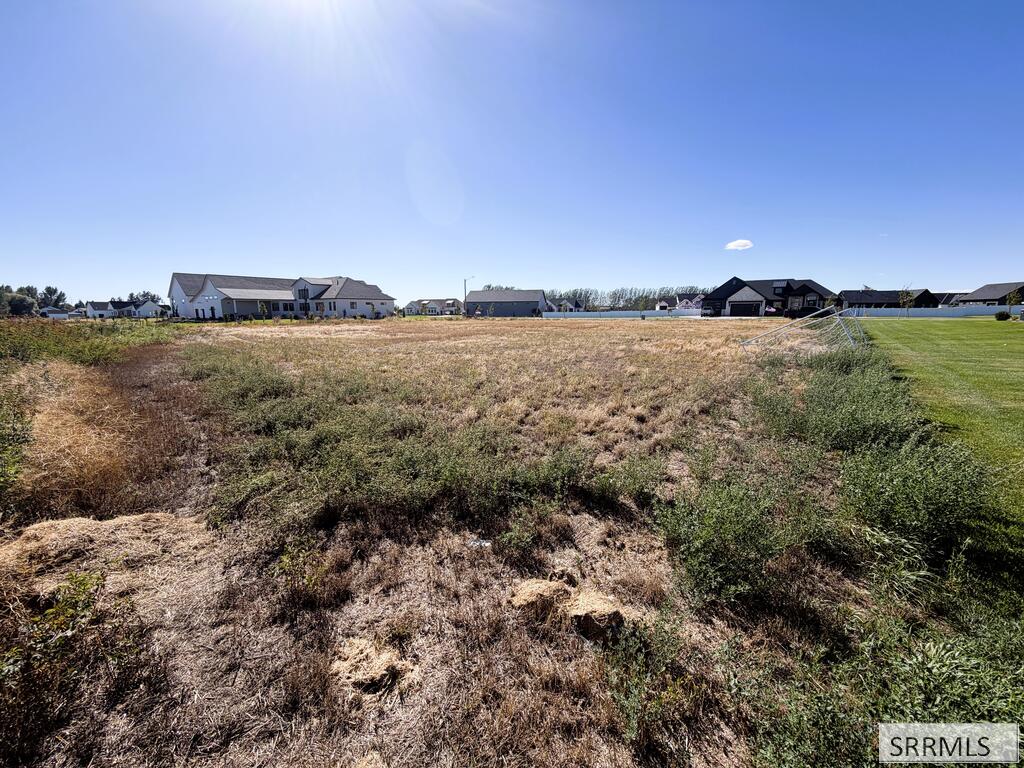 4629 N Sunset Drive Property Photo 11