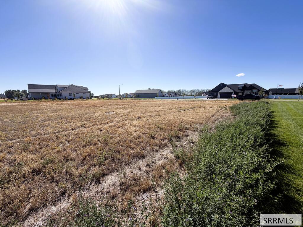4629 N Sunset Drive Property Photo 12