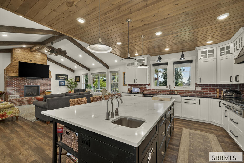 576 Baker Road Property Photo 13