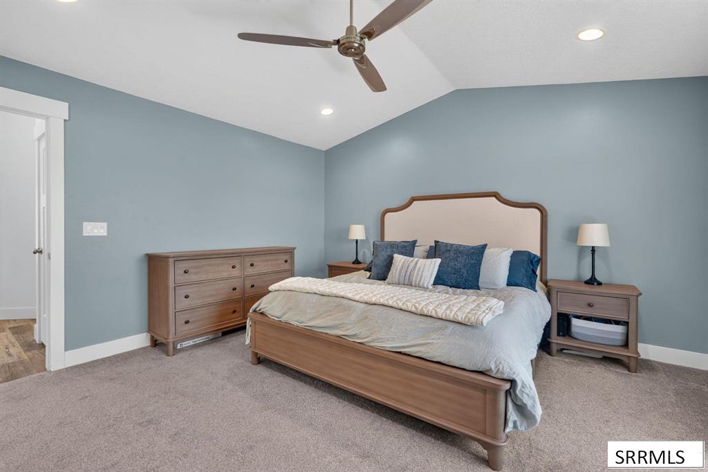 1561 Petersburg Property Photo 16