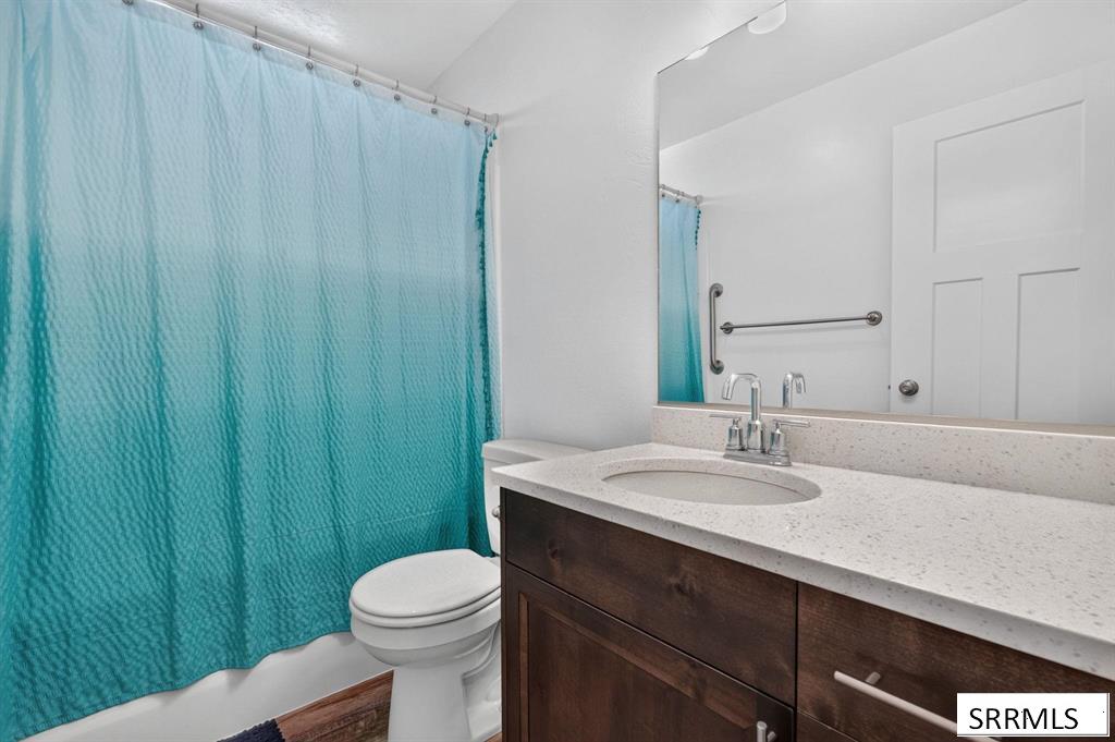 1561 Petersburg Property Photo 22
