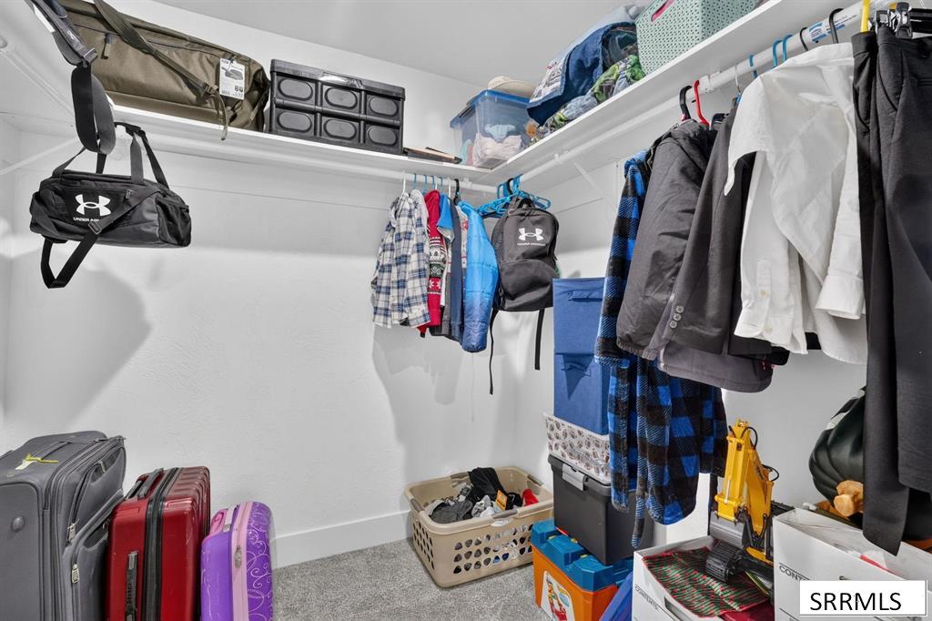 1561 Petersburg Property Photo 31