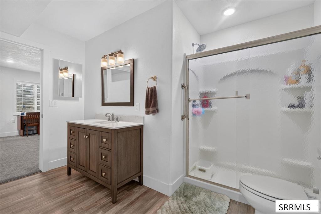 1561 Petersburg Property Photo 33
