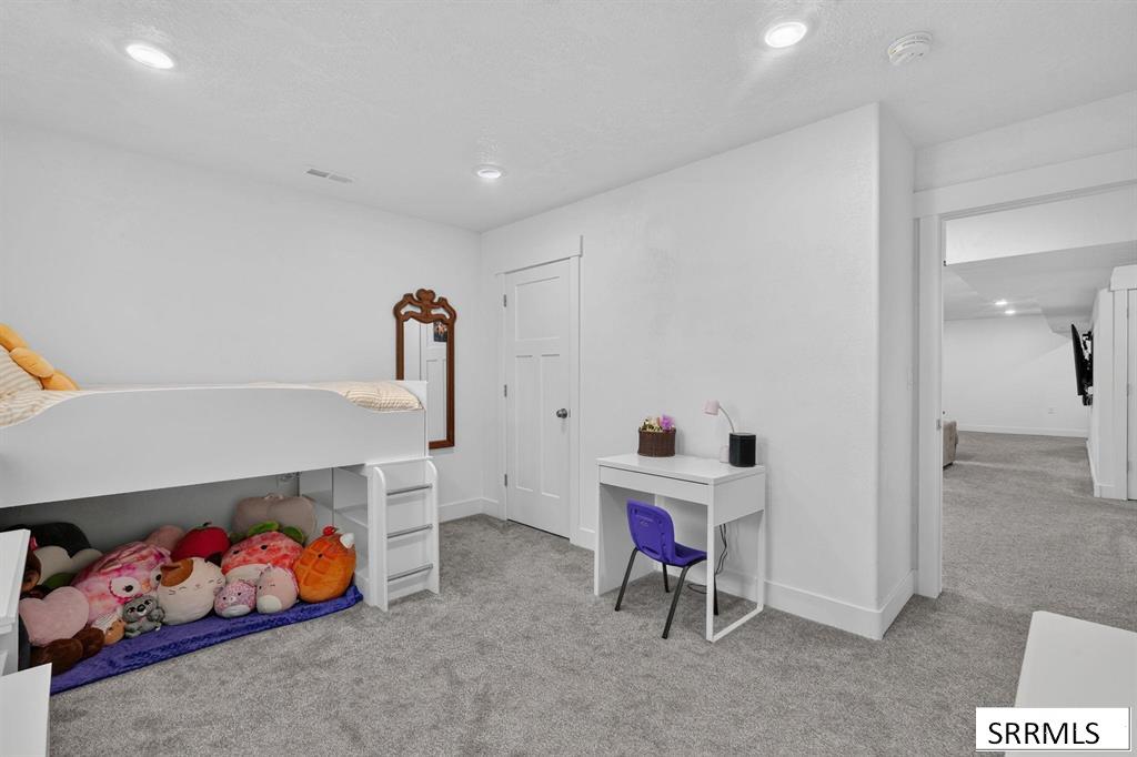 1561 Petersburg Property Photo 35
