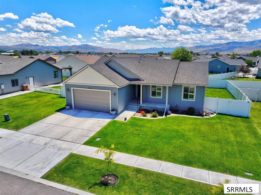 1561 Petersburg Property Photo 42