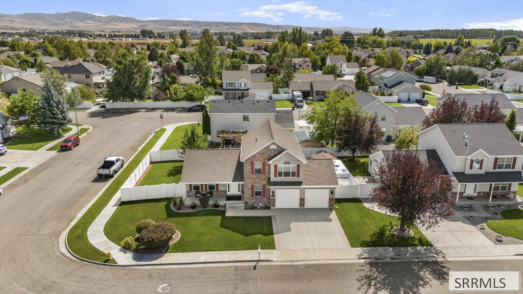 1640 Summer Way Property Photo 1