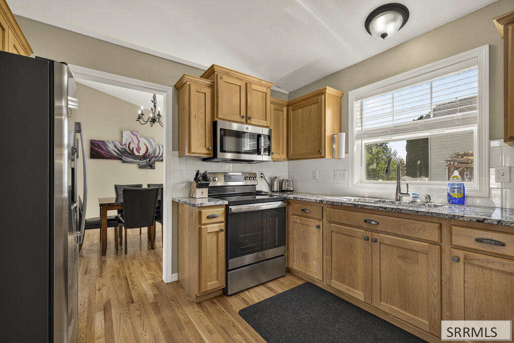 1640 Summer Way Property Photo 13