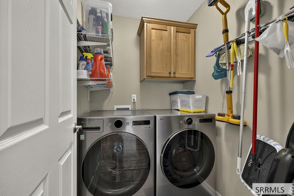 1640 Summer Way Property Photo 15