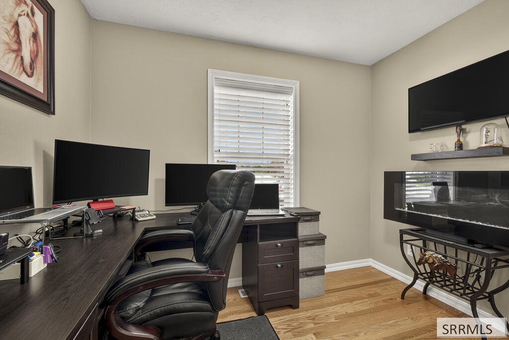 1640 Summer Way Property Photo 17