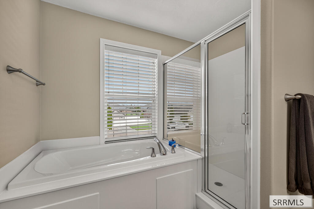 1640 Summer Way Property Photo 22