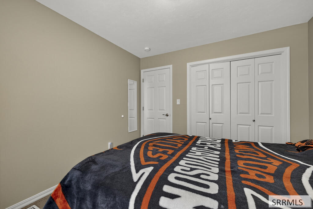 1640 Summer Way Property Photo 27