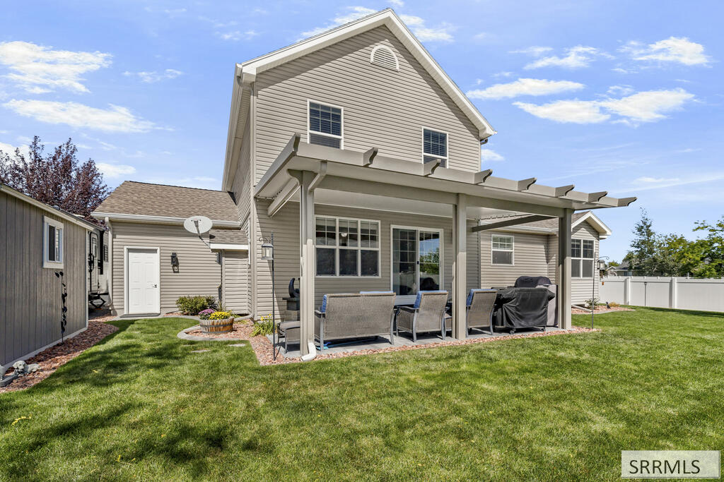 1640 Summer Way Property Photo 43