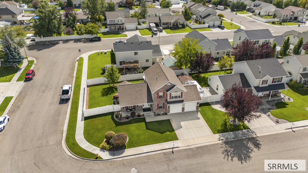 1640 Summer Way Property Photo 45