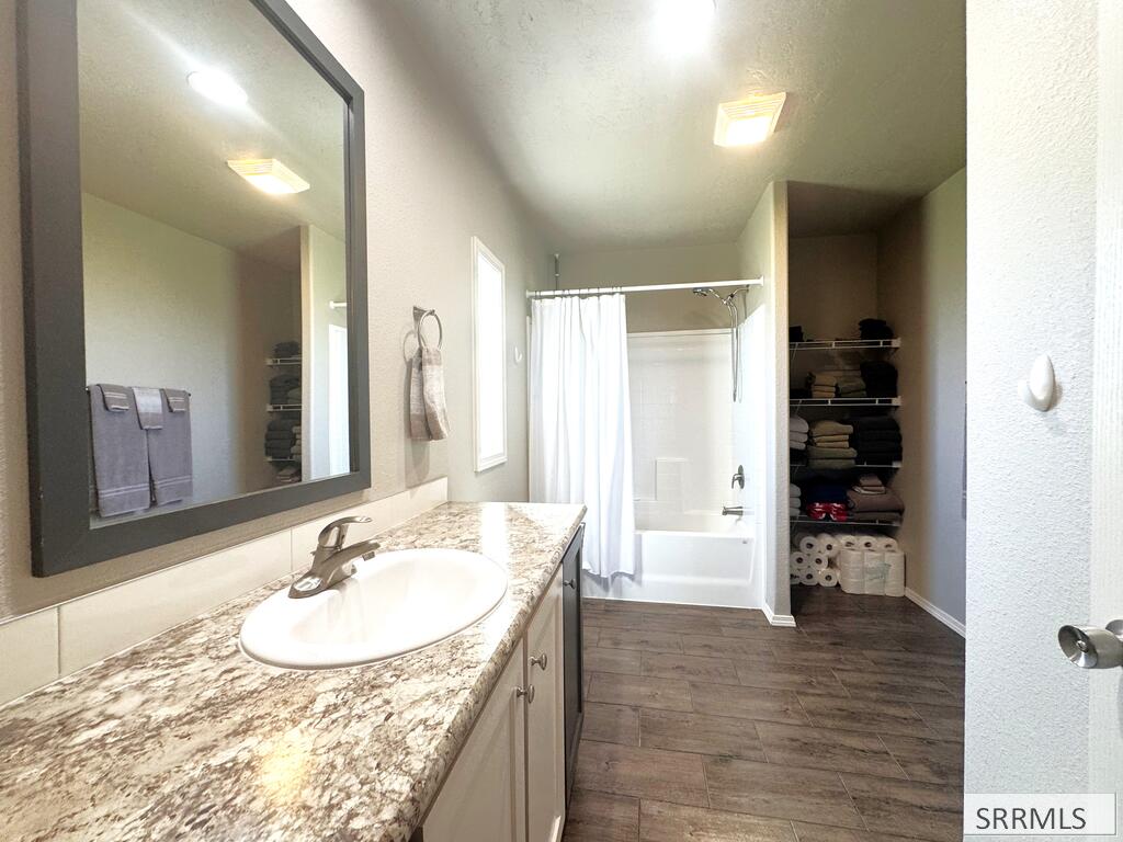 621 N 1300 W Property Photo 9