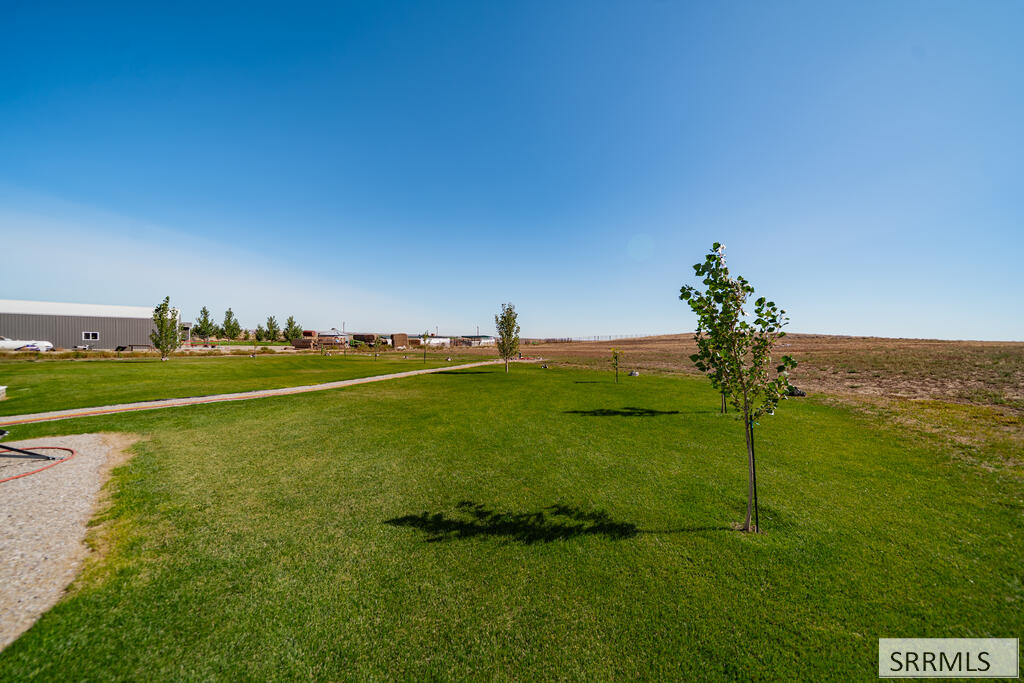 621 N 1300 W Property Photo 17