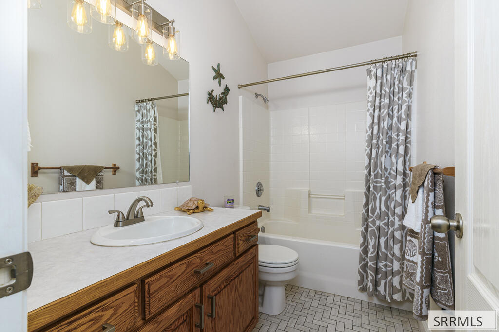 2387 Gail Drive Property Photo 18