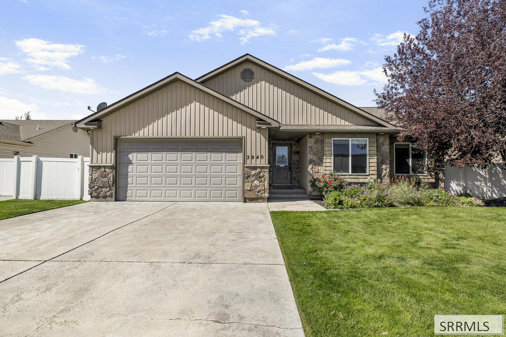 3840 Summer Sun Drive Property Photo 1
