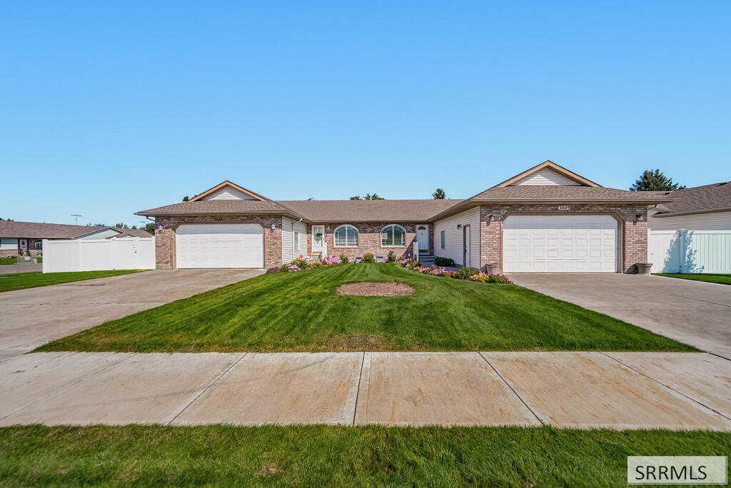 3049 Brookstone Circle Property Photo 4