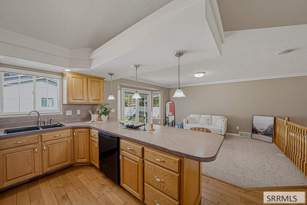 3049 Brookstone Circle Property Photo 18