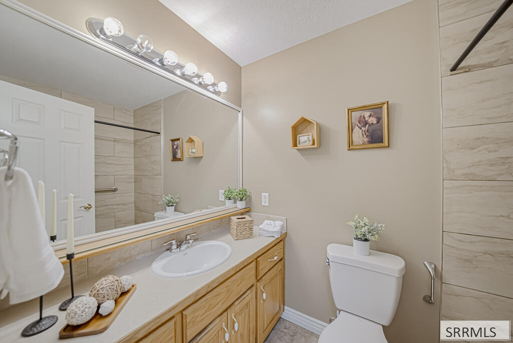 3049 Brookstone Circle Property Photo 28