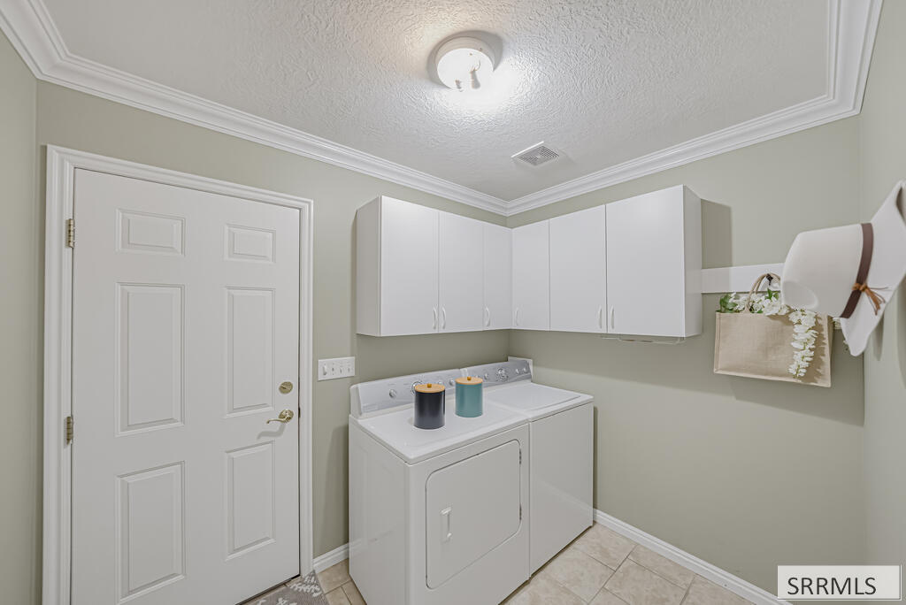 3049 Brookstone Circle Property Photo 32