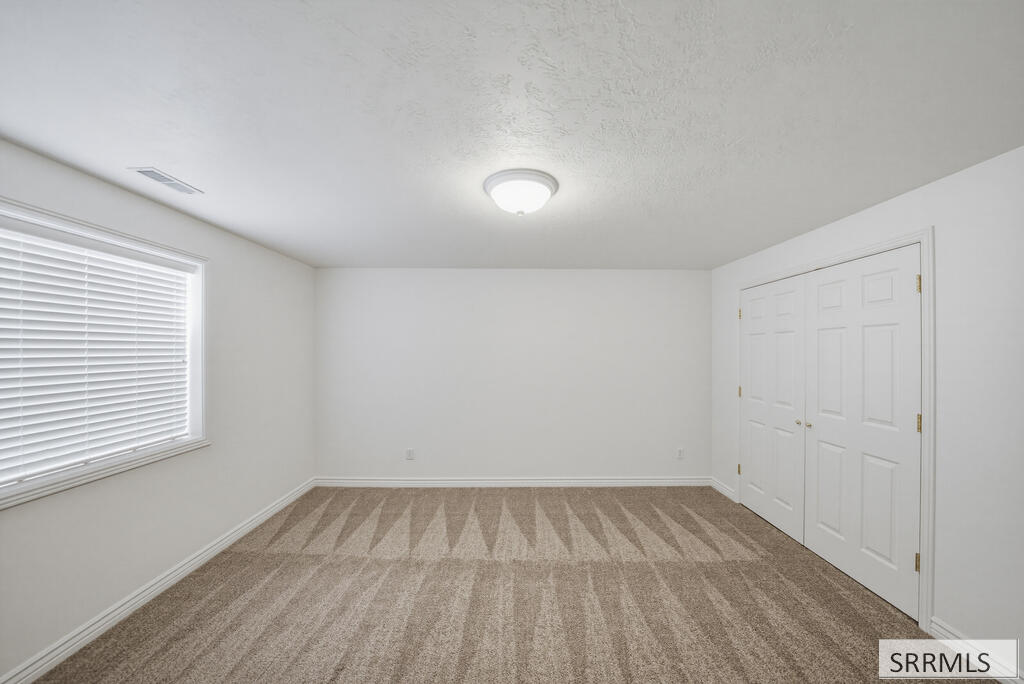 3049 Brookstone Circle Property Photo 37