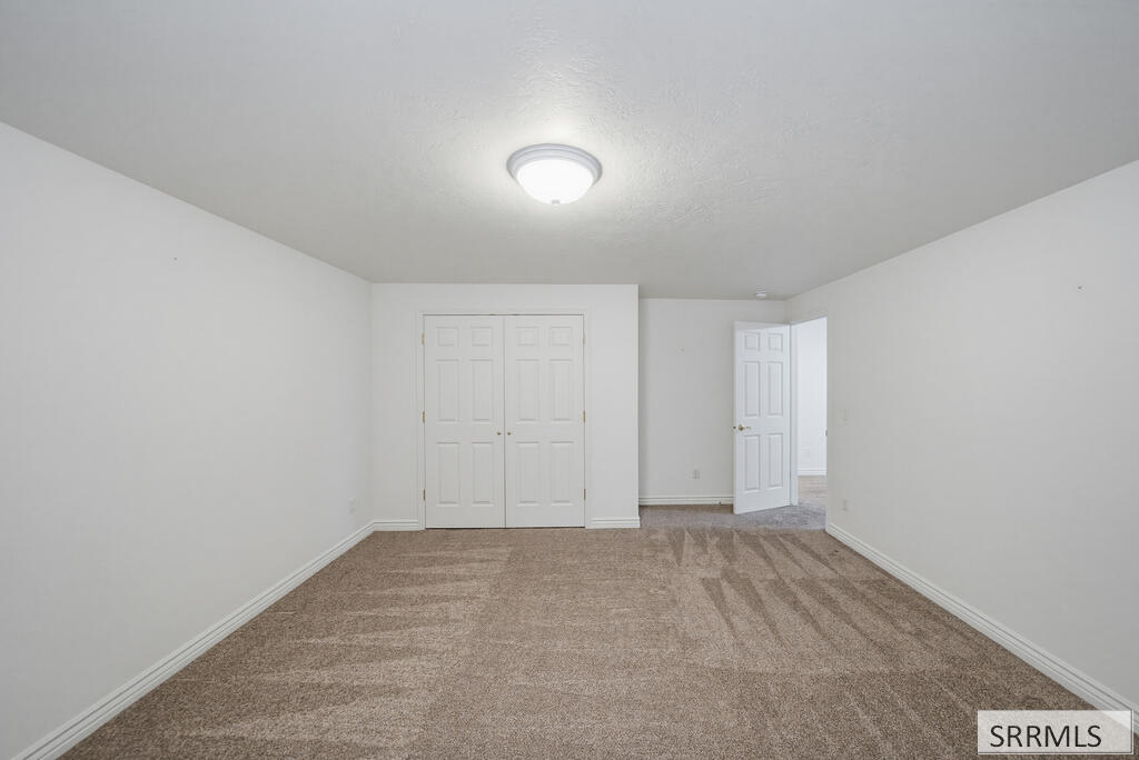 3049 Brookstone Circle Property Photo 38
